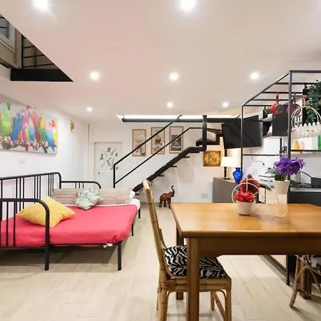 Comfortable In With Modern Amenities Apartment *