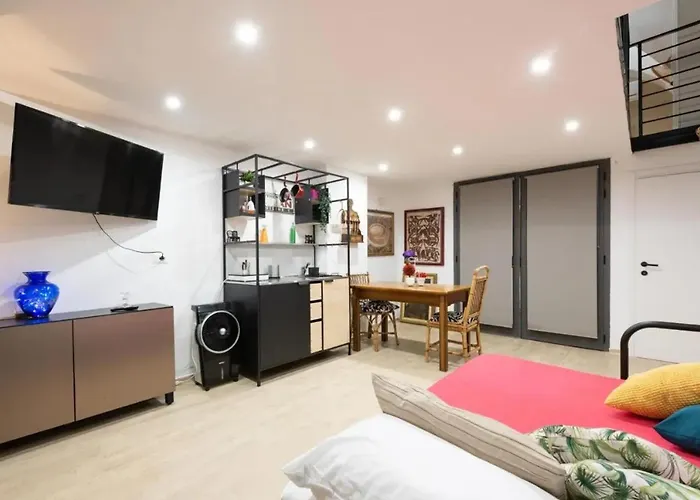 Comfortable In With Modern Amenities